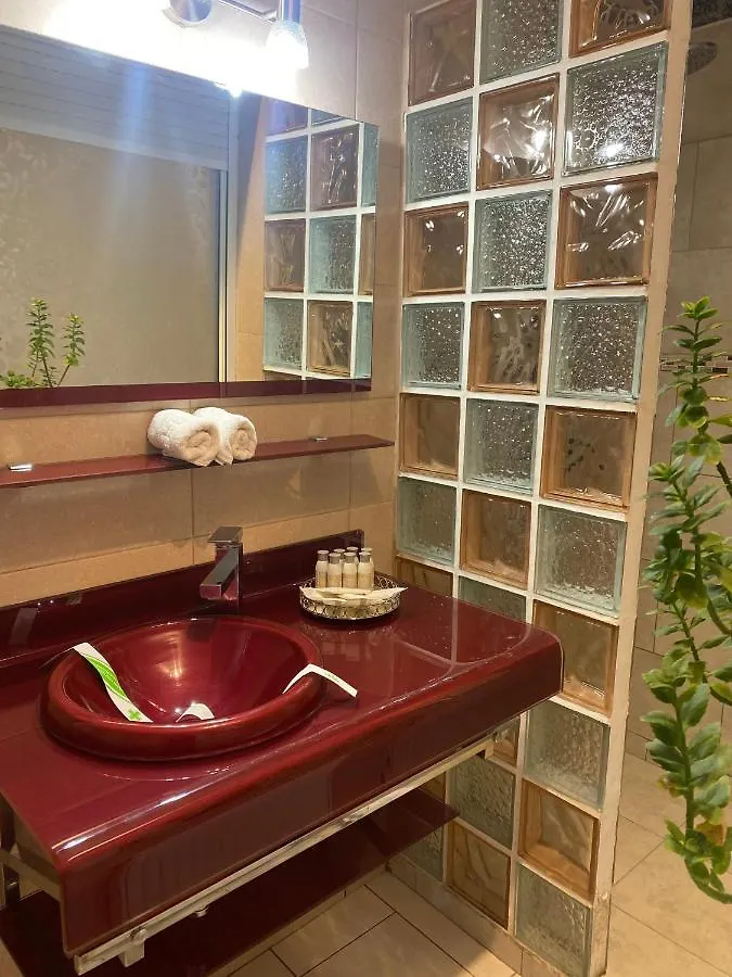 Central Luxury Apartament Nr 5 ***** Bucharest Romania