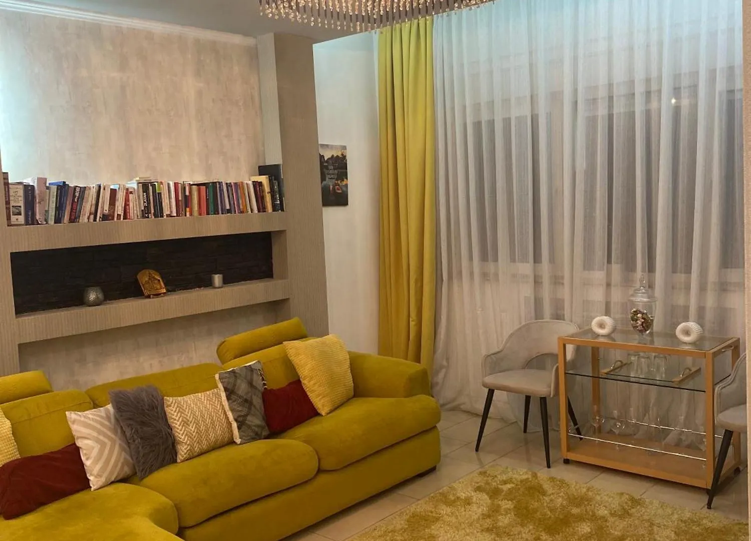 Central Luxury Apartament Nr 5 ***** Bucharest Apartment