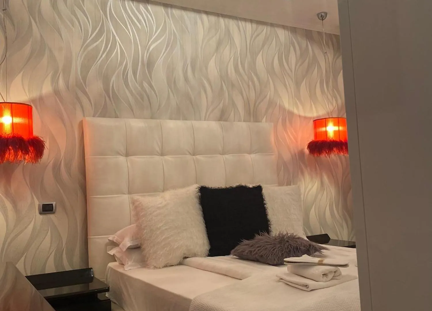Central Luxury Apartament Nr 5 ***** Bucharest Apartment