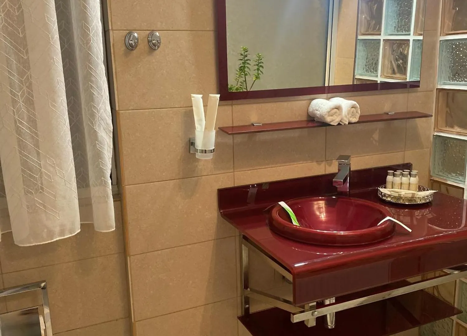 Central Luxury Apartament Nr 5 ***** Bucharest Apartment
